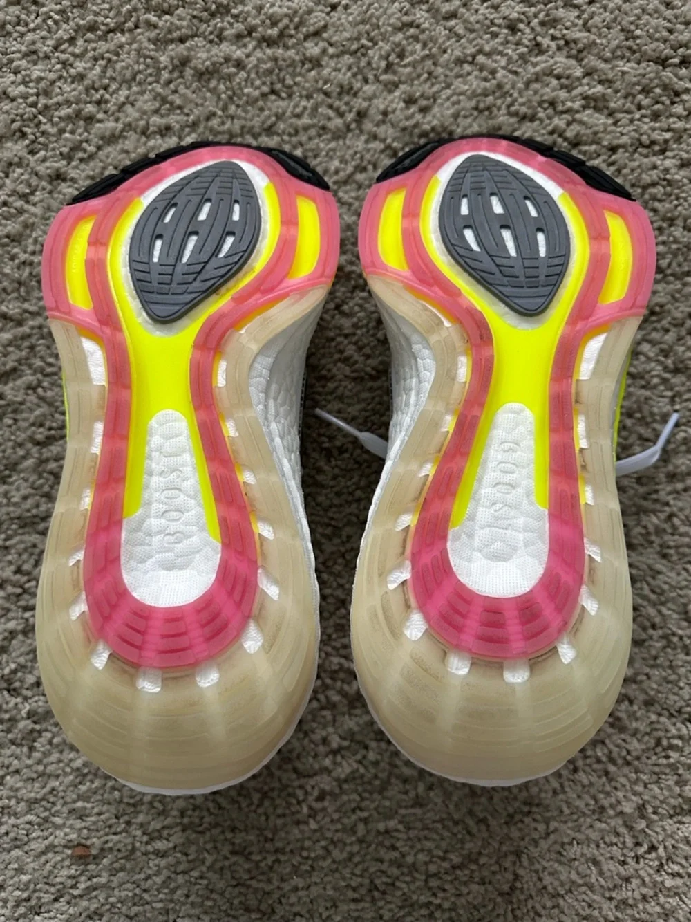 Adidas Women’s Ultraboost 21 Solar
Yellow - Size 6.5 - EUC - Picture 6 of 6